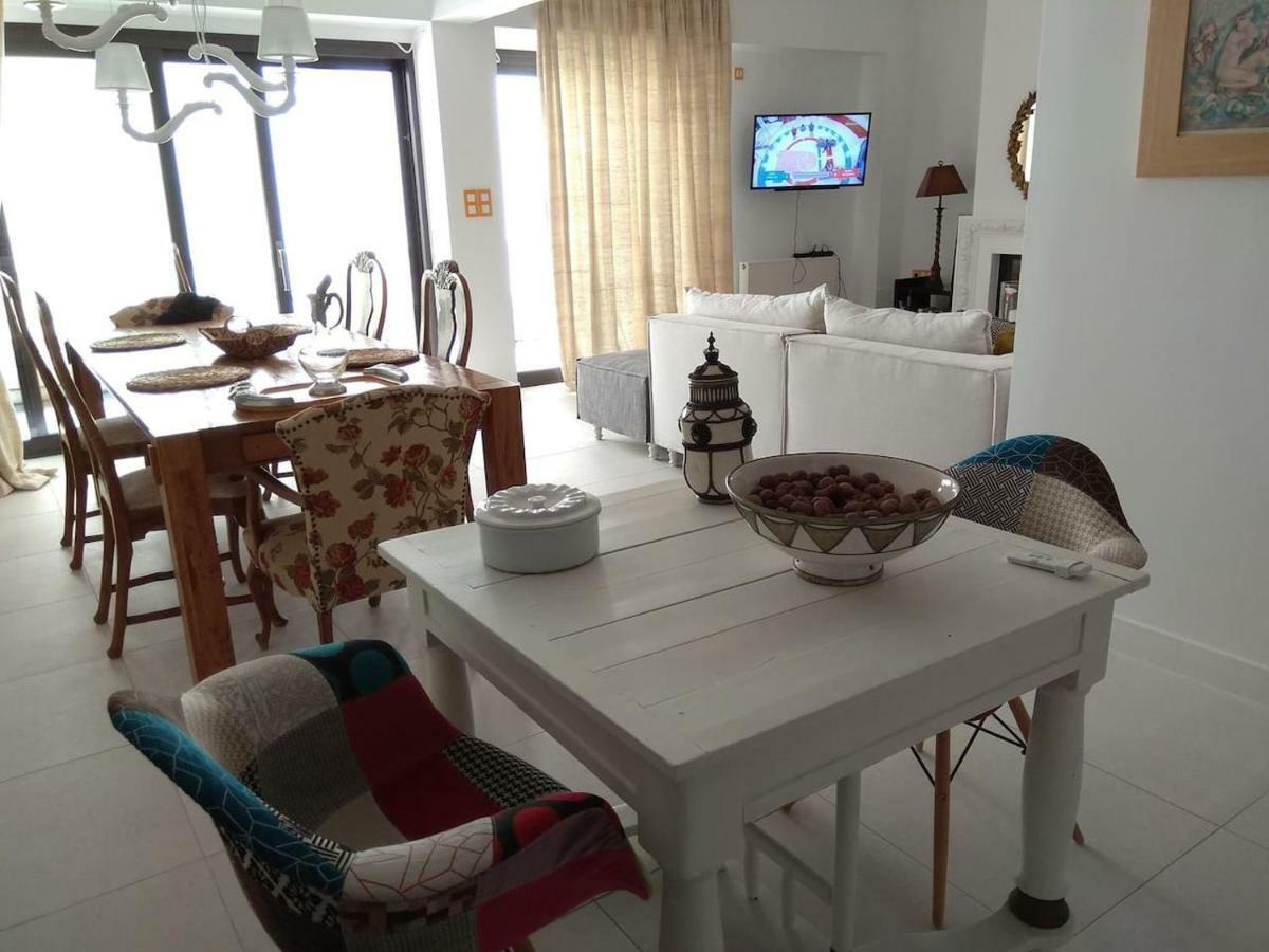 Loutraki Μοναδικής Θέσης Διαμέρισμα Στη Θάλασσα 외부 사진